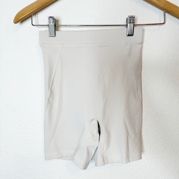 Vanquish Fitness Ivory Enhance Nude Biker Shorts Size XS - Picture 2 of 6